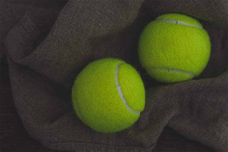 How to Choose the Right Tennis Balls?